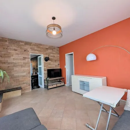 Dod's Location 2 Apartament